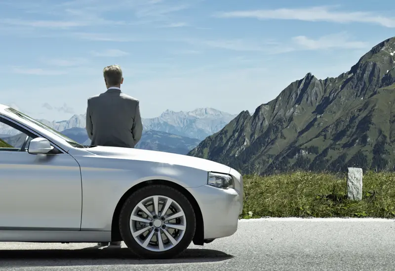 Voiture en location longue durée pour entreprise au Maroc